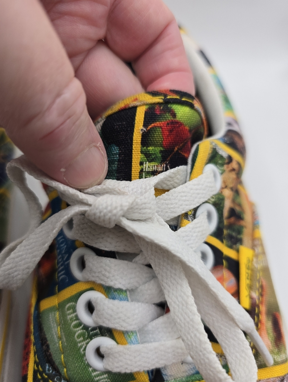 Vans + National Geographic Colab Lace Up Sneakers. Ladies 9. Mens 7.5 - Picture 5 of 12